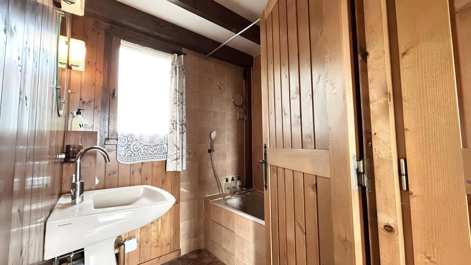 Gresy-sur-Isere La Lauziere - Chalet Parking Jardin צרפת